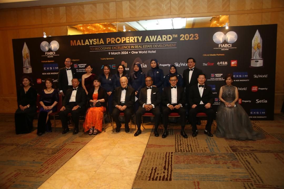 Our Managing Director as the FIABCI Malaysia President hosting the Malaysia Property Award 2023